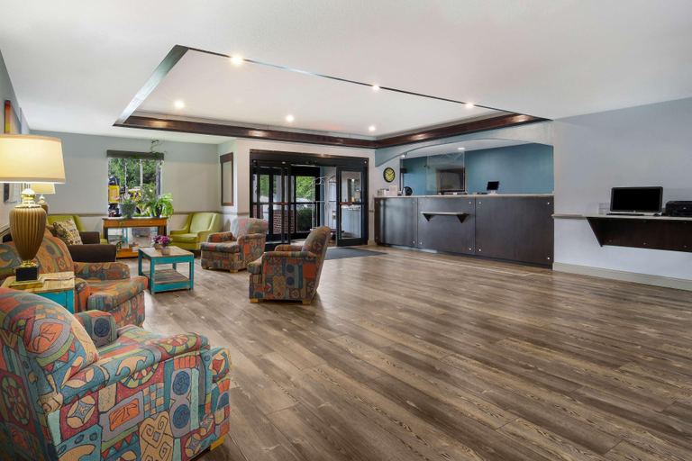 Public Area 2, SureStay Plus Hotel by Best Western Tarboro, Edgecombe