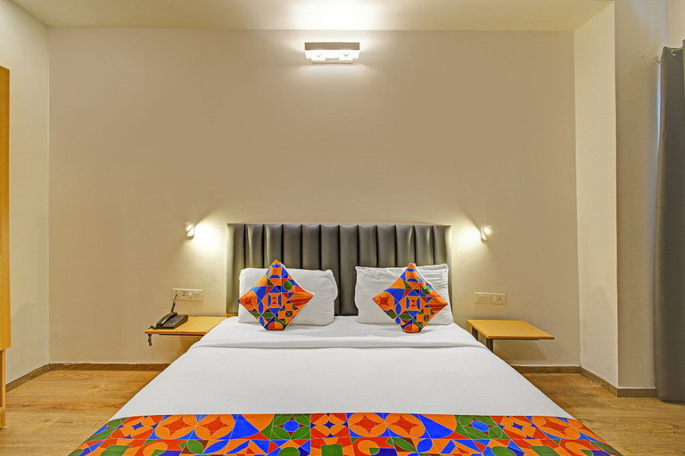 Room 3, Fabhotel White Ridge Shivam, Hyderabad
