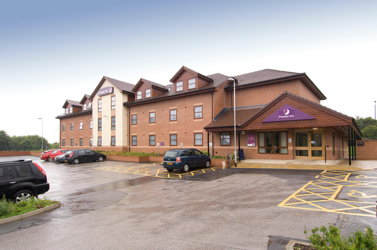 Exterior & Views 4, Premier Inn Ripley, Derbyshire