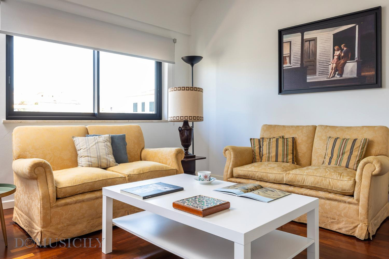 Others 2, Edward Apartment by DomuSicily, Palermo