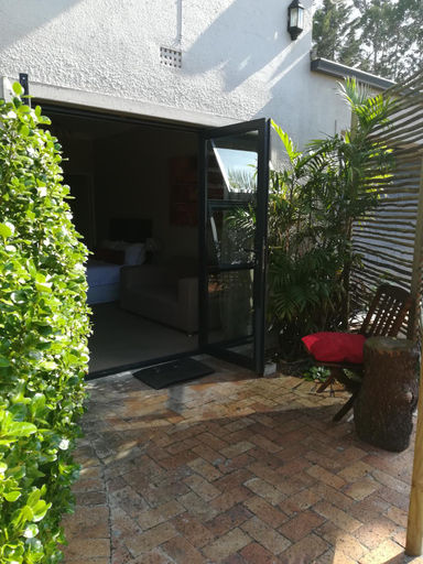 Others 4, Inverness Manor, City of Cape Town