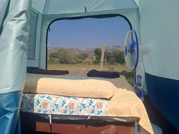 Bedroom 2, Hampi One Love, Koppal
