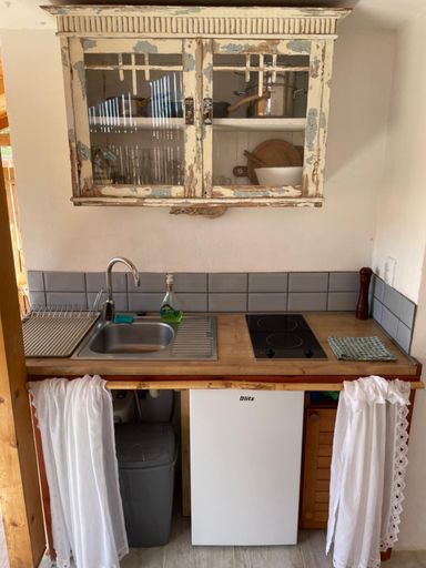 Others 2, Blue Abyss Apartment, Susak