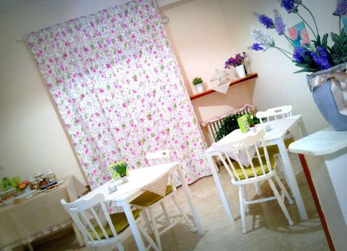 Others 2, B&B L'angolo fiorito, Matera