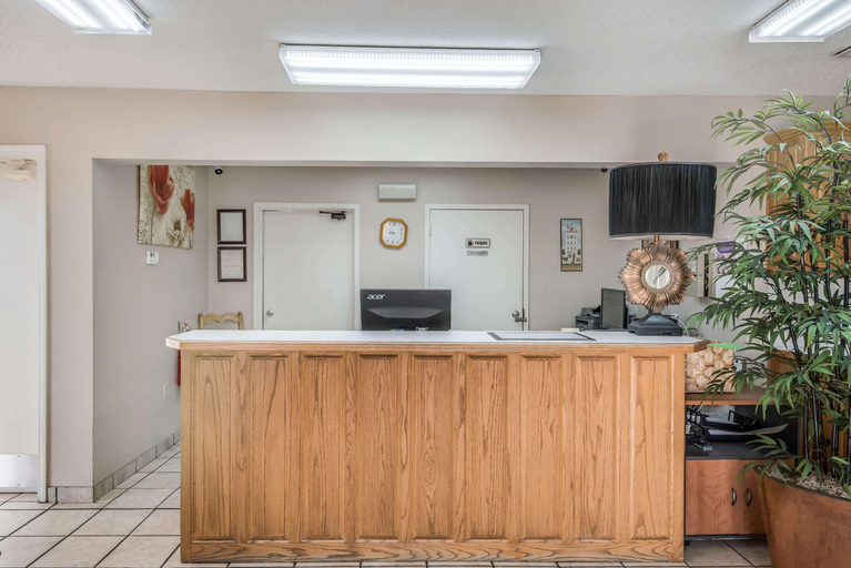 Public Area 2, Rodeway Inn Gurdon I-30, Clark