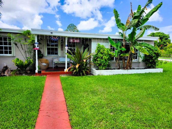 Others 2, Patuca Home, Miami-Dade