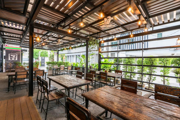 Food & Drinks 5, De Botan Hotel & Residence, Prawet