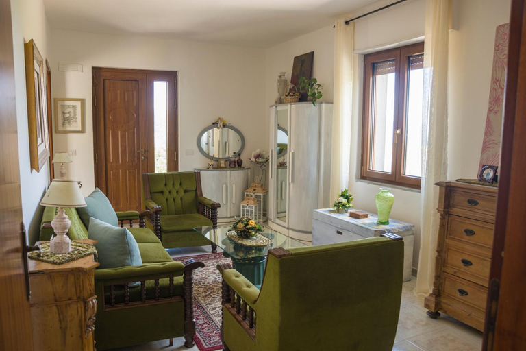 Others 2, AgriBnB Casa Furnaredda, Potenza