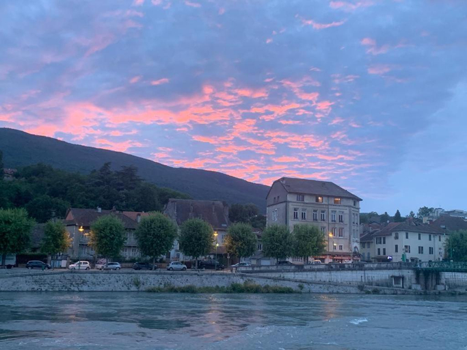 Others 2, Le Paradis des Gen(t)s, Haute-Savoie