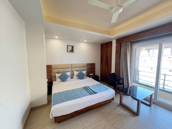 Room 5, Hotel Golden Palace Rivera Puri, Puri