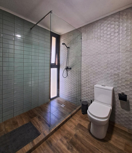 Others 4, Wine Lodge de Vina Vultur en bosque nativo con piscina, Cachapoal