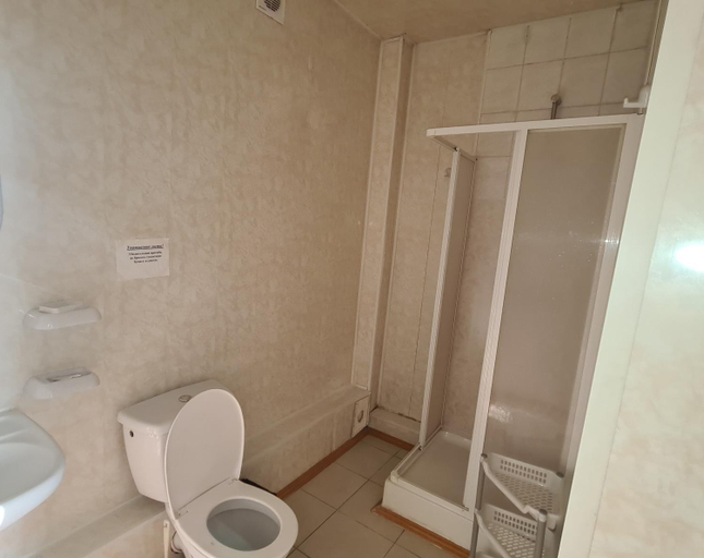 Bathroom 5, Хостел Солнечныи, Ekaterinburg gorsovet