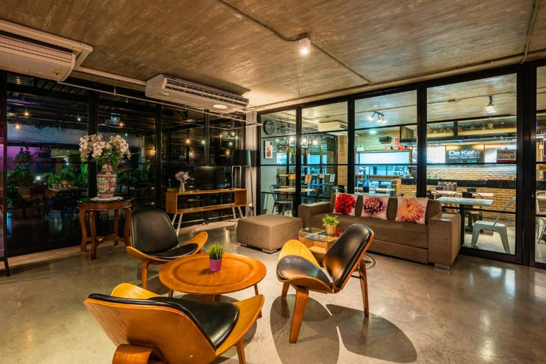 Food & Drinks 5, De Botan Hotel & Residence, Prawet