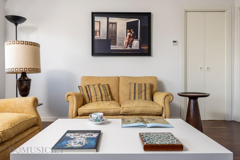 Others 4, Edward Apartment by DomuSicily, Palermo