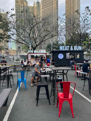 Others 4, Metro Studio - Unli Wifi and Netflix, Mandaluyong