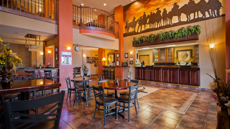 Public Area 2, Best Western Plus Country Inn & Suites, Ford