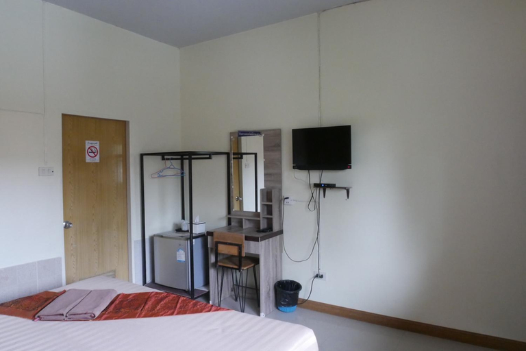 Bedroom 2, Maewang Resort, Muang Lampang