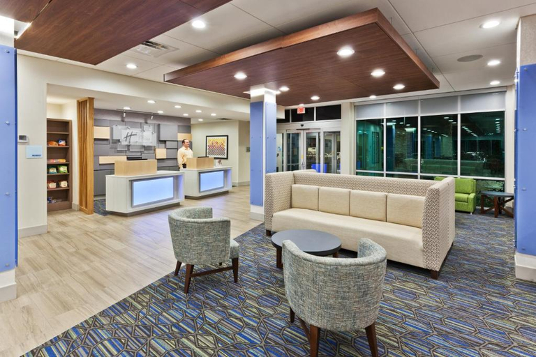 Public Area, Holiday Inn Express & Suites CARTERSVILLE by IHG, Bartow