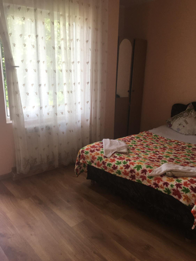 Others 4, Yakor, Sochi gorsovet