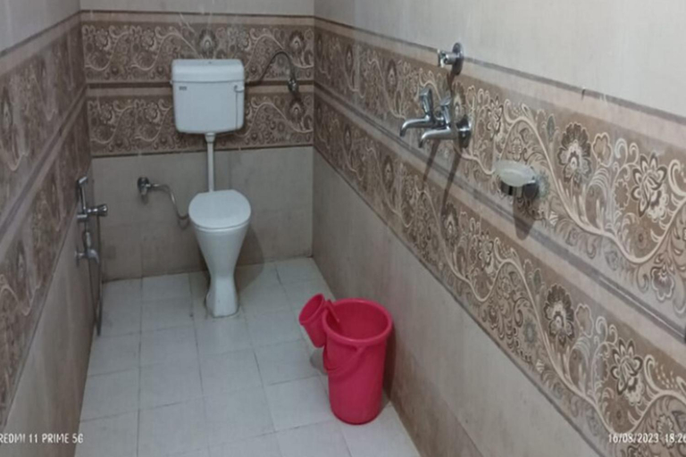 Bathroom, Hotel Shri Kedar Mangalam By StayApart, Rudraprayag