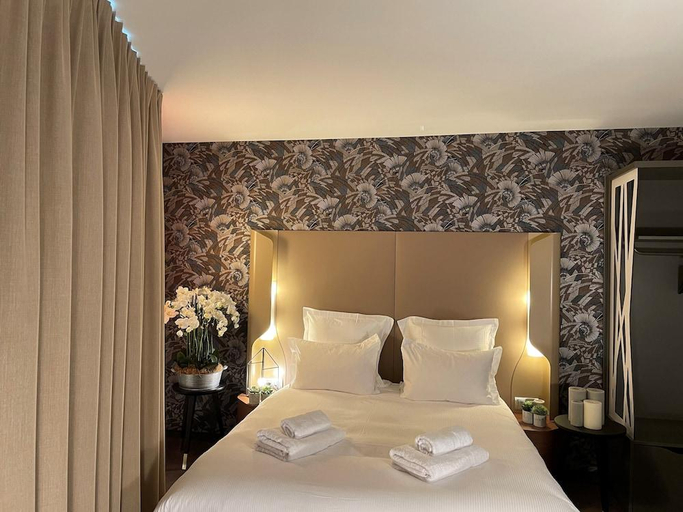 Others 4, Park Hotel, Pyrénées-Orientales