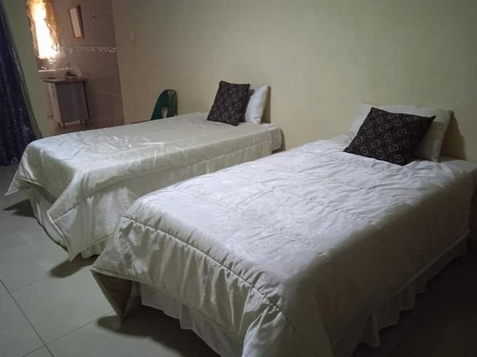 Others 3, Tsoga Odire guest House, Bojanala