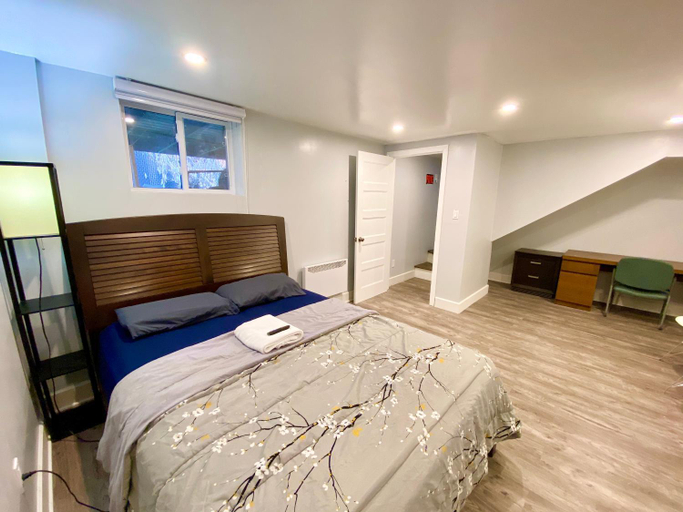 Others 5, MontREAL HOMES - Affordable Rooms, Smart TV, Shared Kitchen, Montréal
