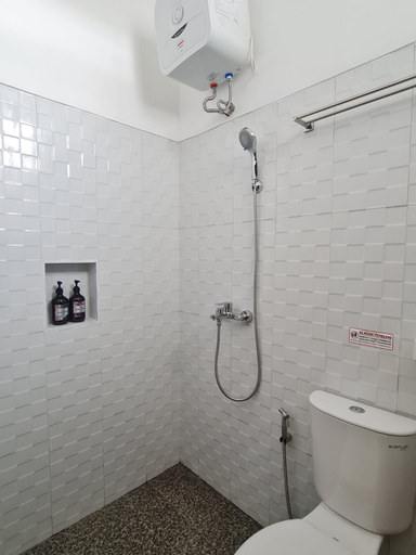 Bathroom, 3G House Homestay, Jember