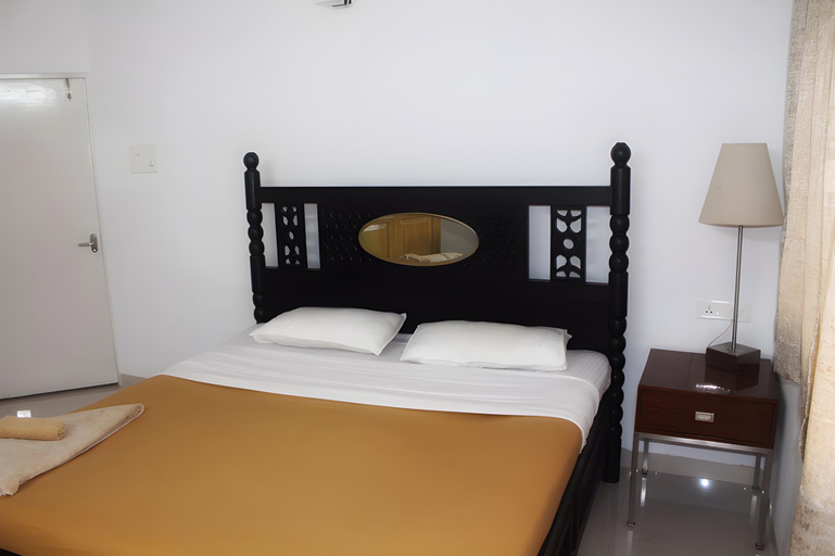 Others 4, Easy Living, South Goa