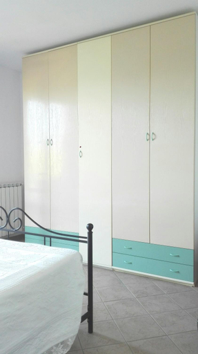 Others 4, Casa Roberta, Arezzo