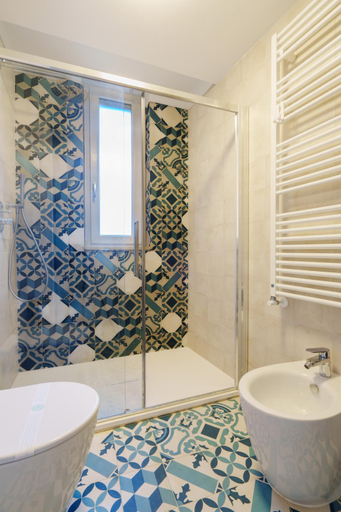 Bathroom, Crimar camera CRI, La Spezia