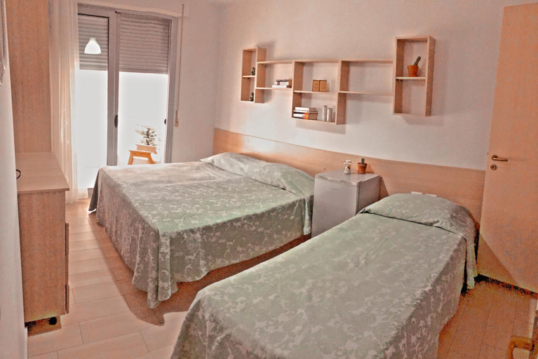 Others 2, Arianiti Guesthouse, Vlorës