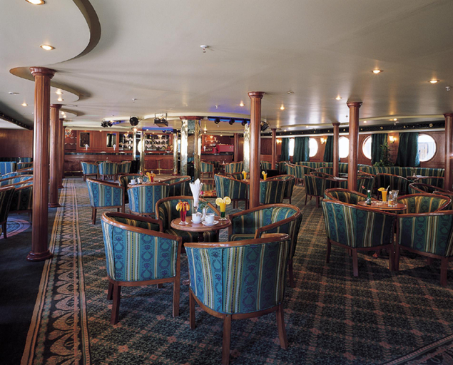 Food & Drinks, Lady Sophia, Luxor