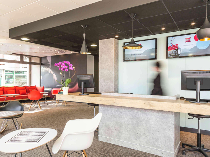 Exterior & Views 2, ibis Thonon Evian, Haute-Savoie
