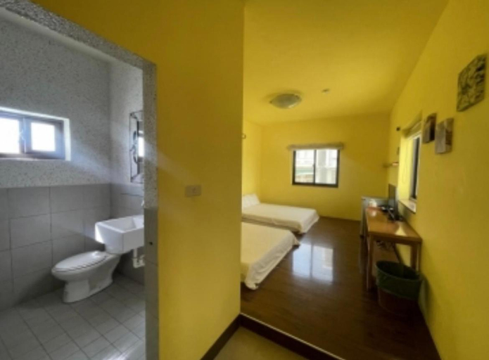 Bathroom 4, 小黑人潛水旅店, Pingtung