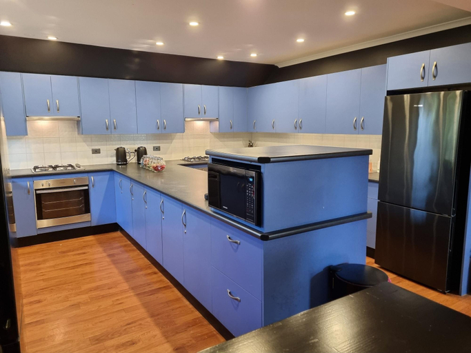 Bedroom 5, Blue Wren Lodge Waratah, Newcastle - Throsby