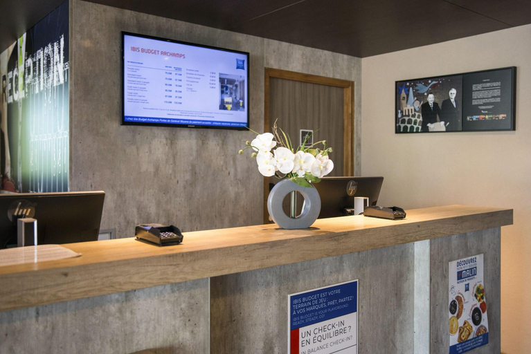Public Area 3, ibis budget Lyon Gerland, Rhône