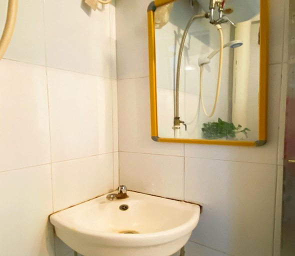 Bathroom, Luo Jia Apartment, Guangzhou