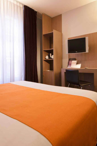 Bedroom 2, Mercure Paris Gare de l'Est Magenta, Paris