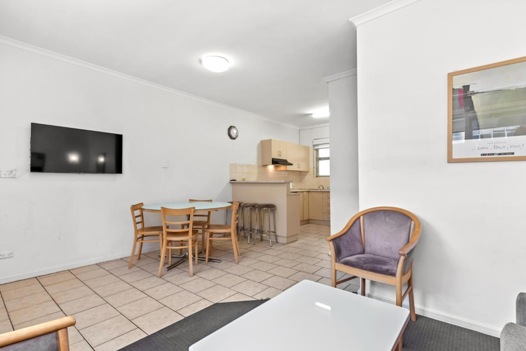 Others 4, Taft Apartments, Adelaide
