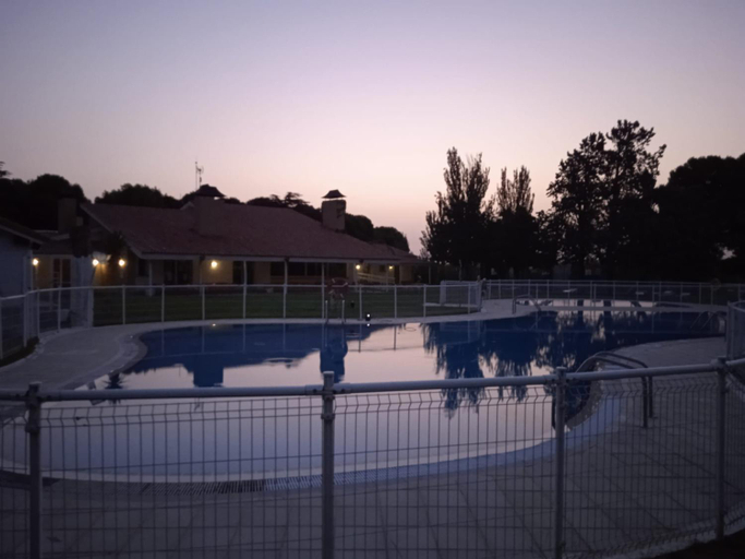 Others 3, Albergue Zaragoza Camping, Zaragoza
