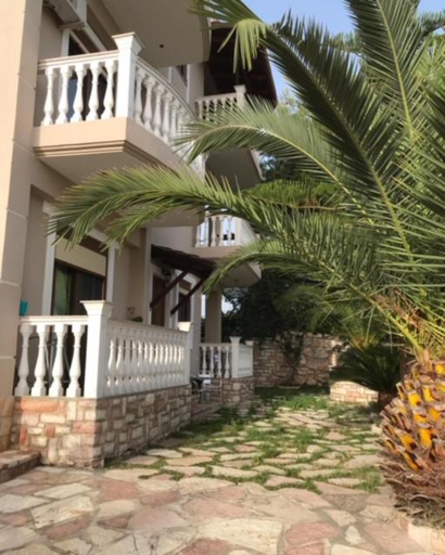 Others 2, Igli K. Apartments, Sarandës