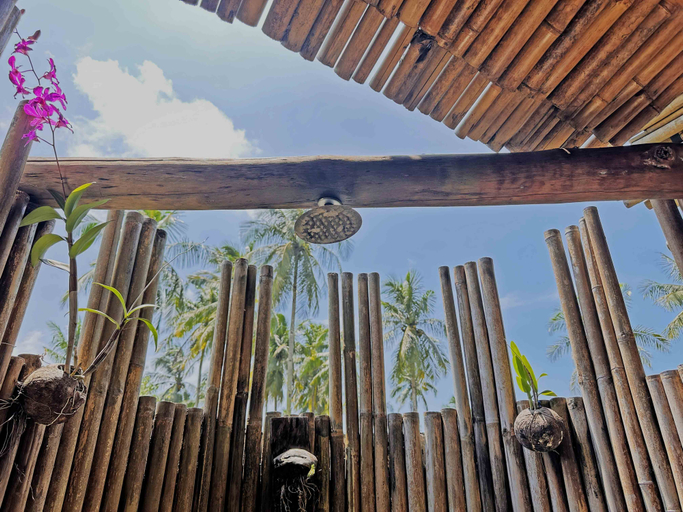 Lagoona Beach Bungalows - Tap to explore photos