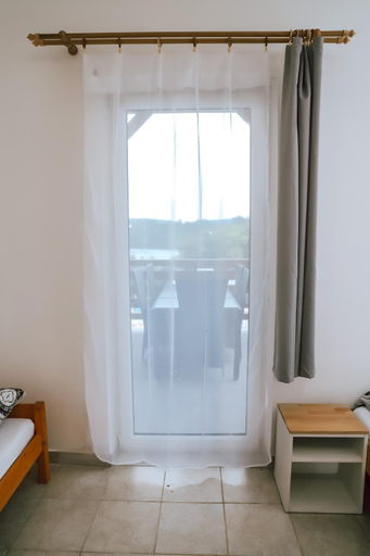 Others 5, Chaty a Apartmany Hracholusky Kemp Kosatka, Plzeň - sever