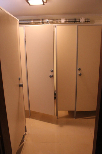 Others 5, Pioner Hostel, Western