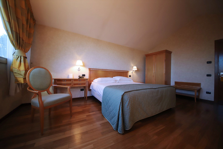Bedroom 2, Monica Hotel Fiera, Milano