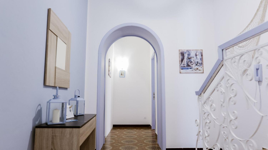 Others 5, Umari Rooms, Trapani