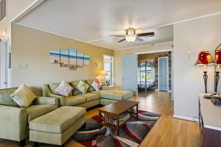 Others 5, Canal Breeze, Galveston