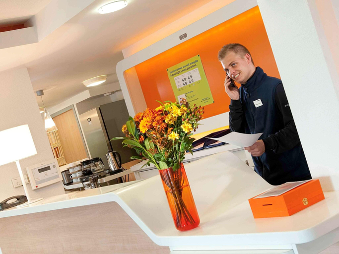 Public Area 5, ibis budget Roanne, Loire