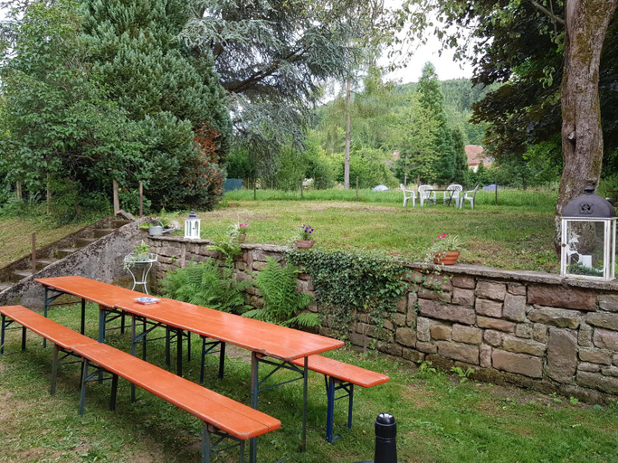 Others 5, Bed en breakfast le Chateau, Vosges